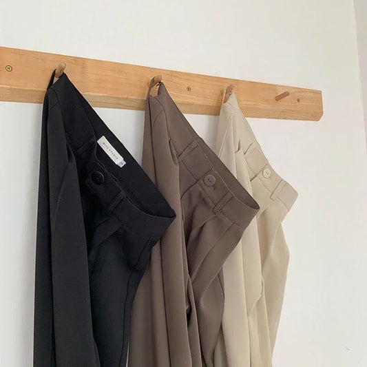 Pantaloni eleganti a vita alta